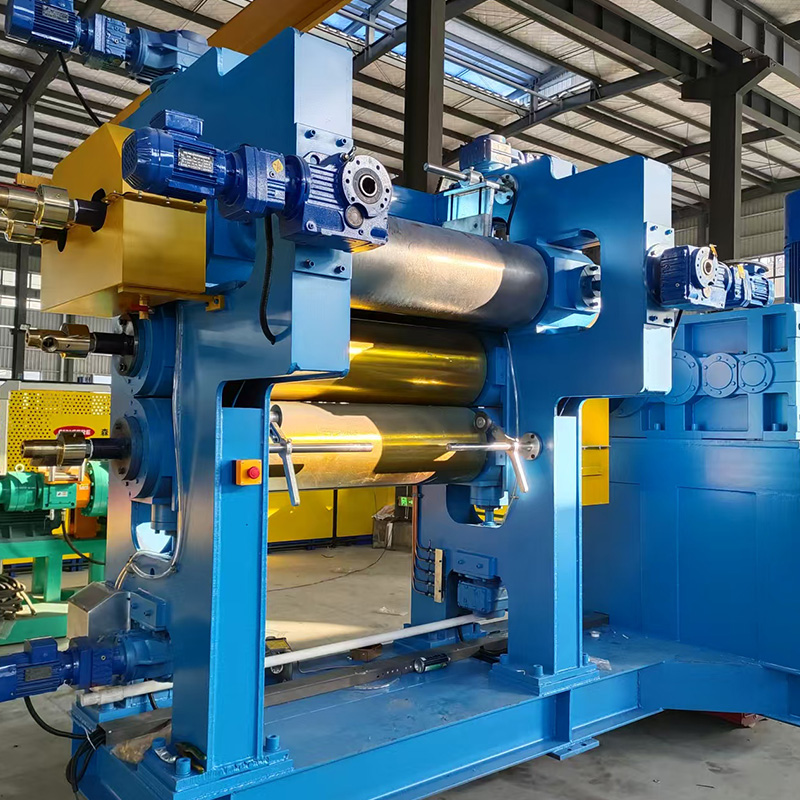 4 rullar gummikalendermaskin